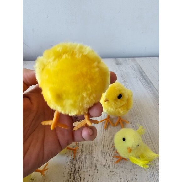 Realistic chick chicken Easter spring decor bird village - Picture 6 of 9